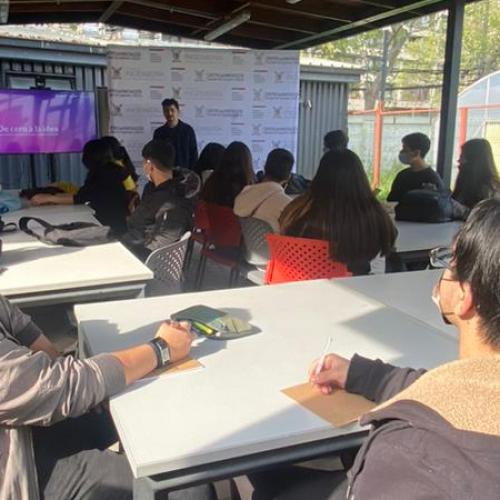 Estudiantes de educación media conocen el Centro de Innovación de la Facultad de Ingeniería en Feria Vocacional PACE 2022